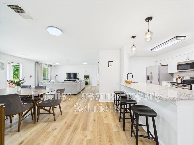 The Ransom Estate: 9BR Oasis Near WFU & Reynolda property image