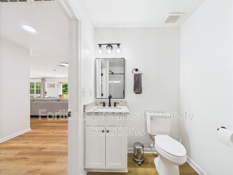 The Ransom Estate: 9BR Oasis Near WFU & Reynolda property image