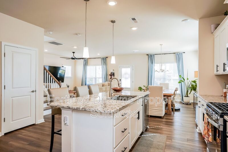 The Finest Fully Furnished Home! property image