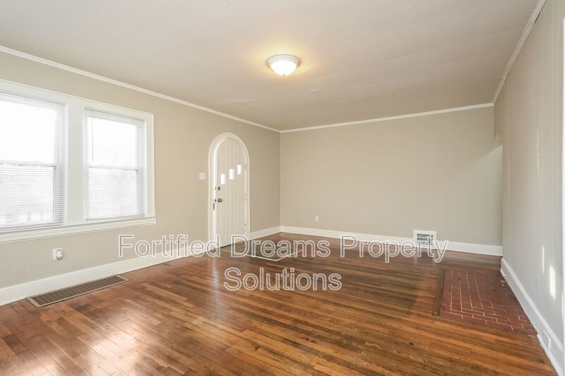 Charming 4 Bedroom 1 Bath Home in Winston-Salem!! Accepting Housing Vouchers!! property image