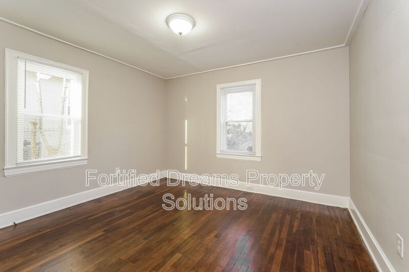 Charming 4 Bedroom 1 Bath Home in Winston-Salem!! Accepting Housing Vouchers!! property image