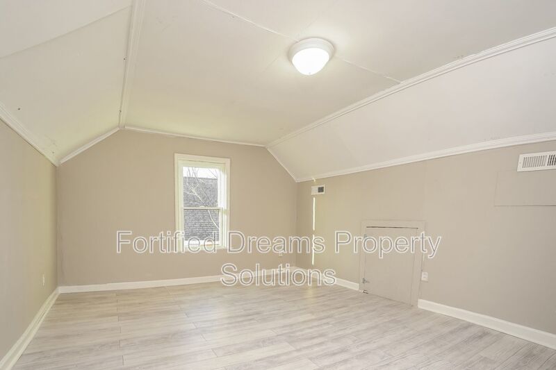 Charming 4 Bedroom 1 Bath Home in Winston-Salem!! Accepting Housing Vouchers!! property image