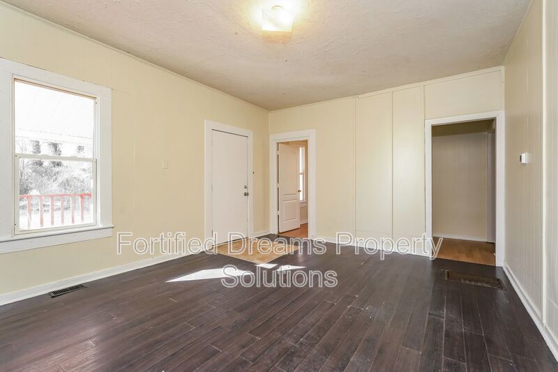 2021 Row St, Winston-Salem, NC property image