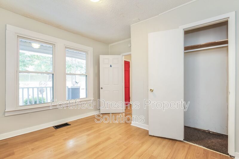 1652 North Cherry Street | Rent by the Room in Winston Salem property image