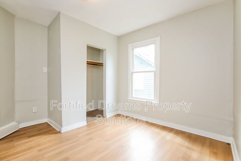 1652 North Cherry Street | Rent by the Room in Winston Salem property image