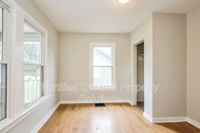 1652 North Cherry Street | Rent by the Room in Winston Salem property image