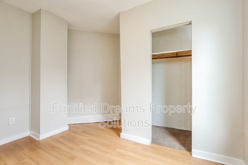 1652 North Cherry Street | Rent by the Room in Winston Salem property image