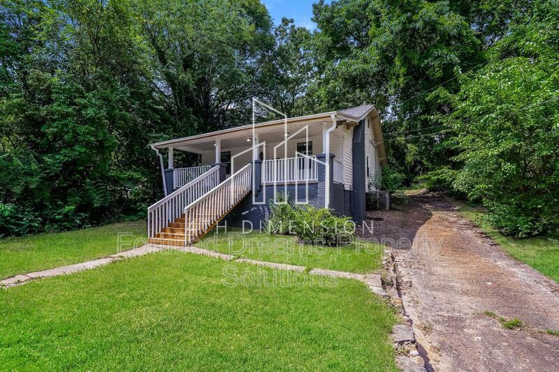 Charming 4-Bedroom Home in Winston-Salem - Spacious 1242 Sq Ft at 519 West 20th Street! property image