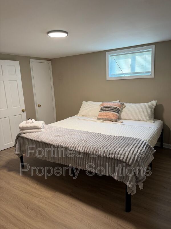 Maywood Muse The Stylish GSO City Retreat | Walkable Vibes & Historic Charm property image