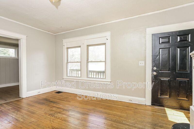 2380 Okalina Ave | Spacious 4-Bed, 1-Bath Home in Winston-Salem property image