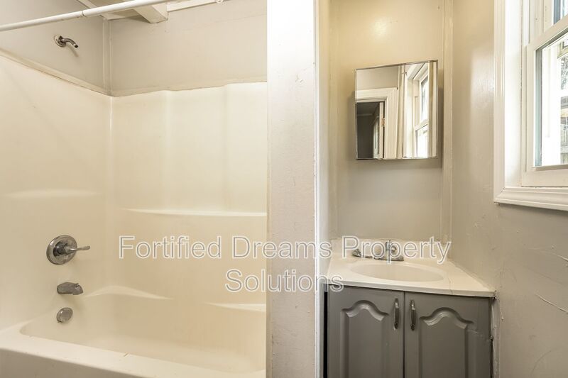 2380 Okalina Ave | Spacious 4-Bed, 1-Bath Home in Winston-Salem property image