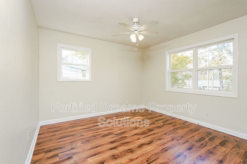 A Cozy Greensboro Rental at 818 Waugh Street property image