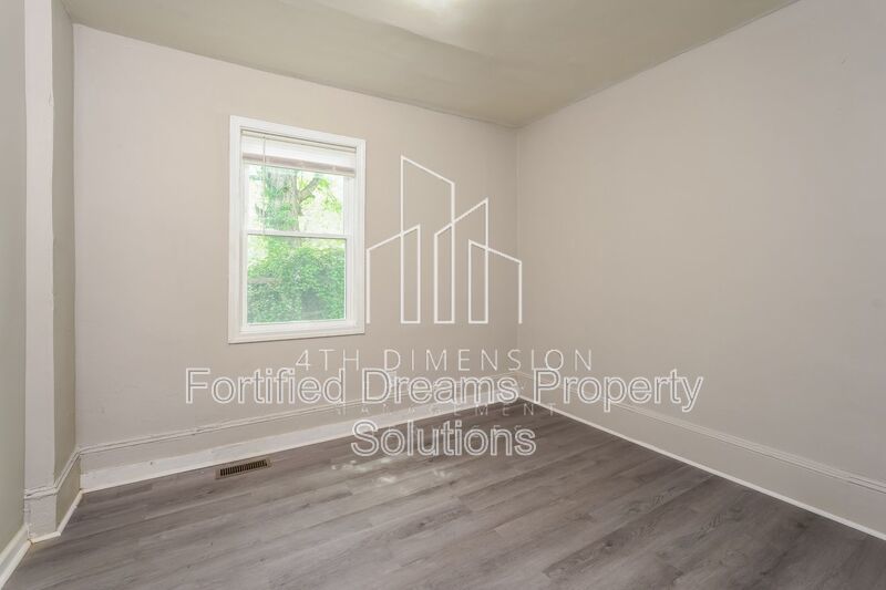 Charming 4-Bedroom Home in Winston-Salem - Spacious 1242 Sq Ft at 519 West 20th Street! property image