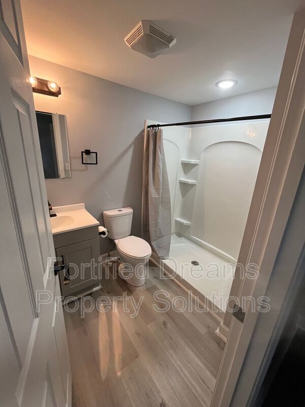 Spacious 4-Bedroom Fully Furnished Mid-Term Rental in Asheboro | Move-In Ready! property image