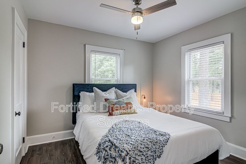 Turn-Key Furnished Mid-Term Stay with Modern Updates in Greensboro property image