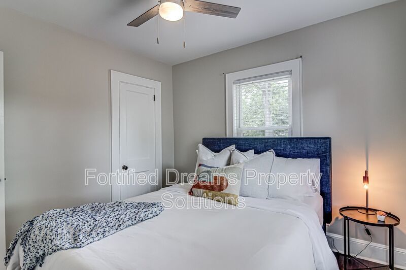 Turn-Key Furnished Mid-Term Stay with Modern Updates in Greensboro property image
