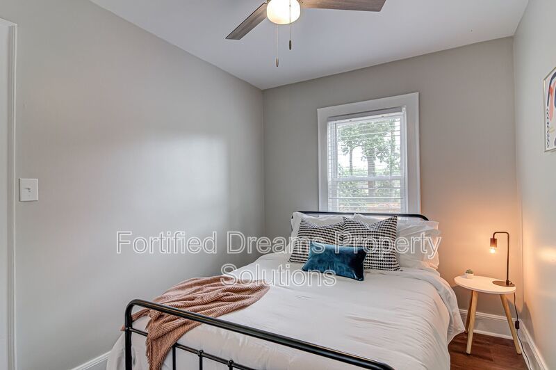 Turn-Key Furnished Mid-Term Stay with Modern Updates in Greensboro property image