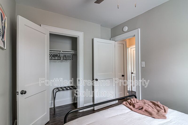 Turn-Key Furnished Mid-Term Stay with Modern Updates in Greensboro property image