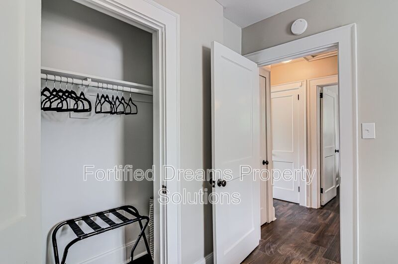 Turn-Key Furnished Mid-Term Stay with Modern Updates in Greensboro property image