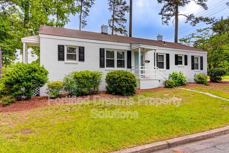 Turn-Key Furnished Mid-Term Stay with Modern Updates in Greensboro property image
