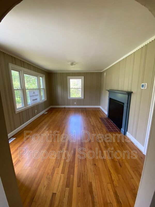 3635 Hemlock Dr | 2-Bed, 1-Bath Home in Winston-Salem property image