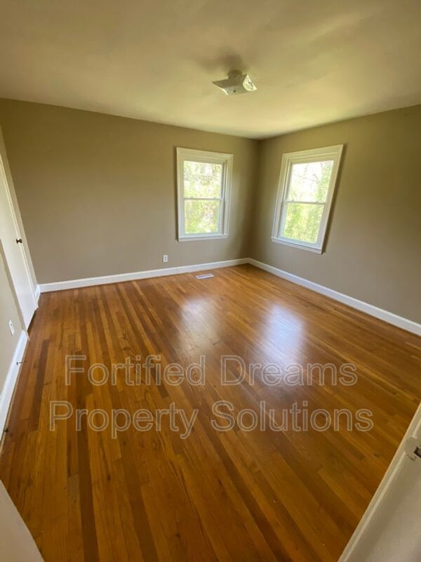 3635 Hemlock Dr | 2-Bed, 1-Bath Home in Winston-Salem property image