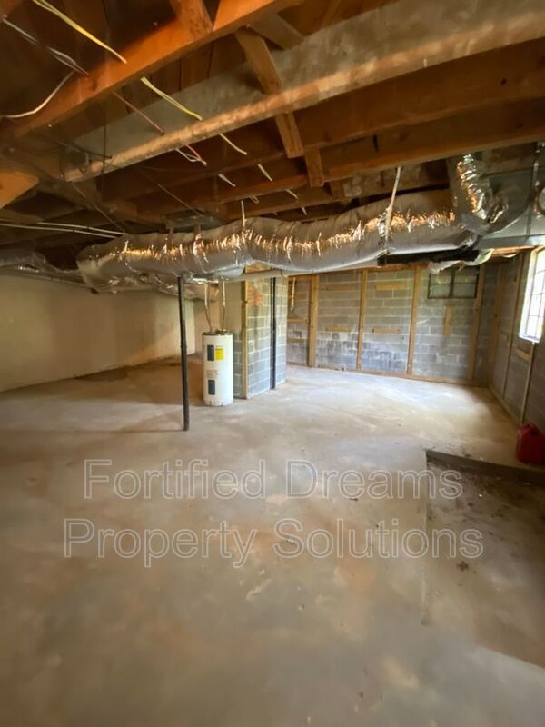 3635 Hemlock Dr | 2-Bed, 1-Bath Home in Winston-Salem property image