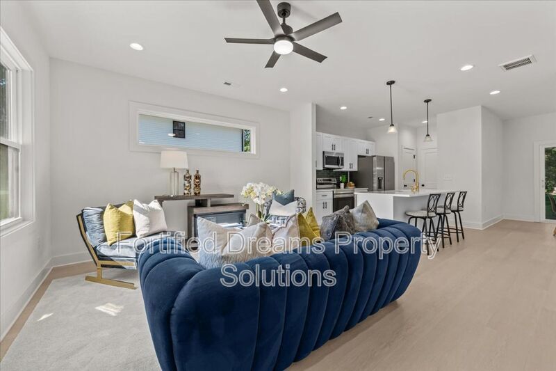 Are you ready to be WOW'ed in Downtown Liberty? THIS IS IT! property image