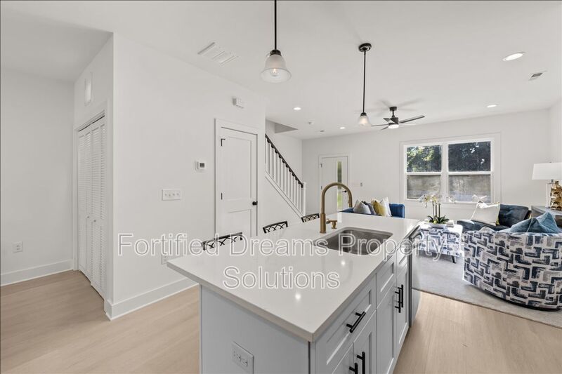 Are you ready to be WOW'ed in Downtown Liberty? THIS IS IT! property image