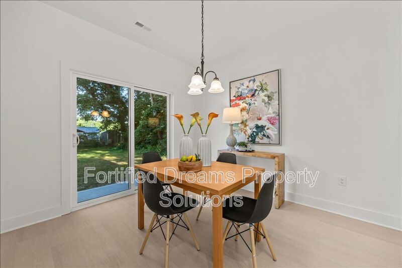 Are you ready to be WOW'ed in Downtown Liberty? THIS IS IT! property image