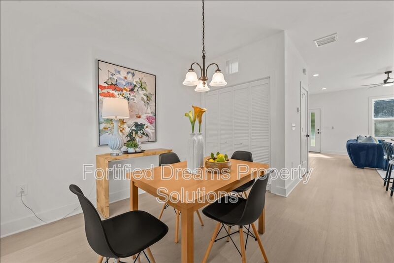 Are you ready to be WOW'ed in Downtown Liberty? THIS IS IT! property image