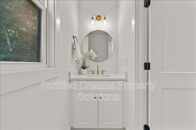 Are you ready to be WOW'ed in Downtown Liberty? THIS IS IT! property image