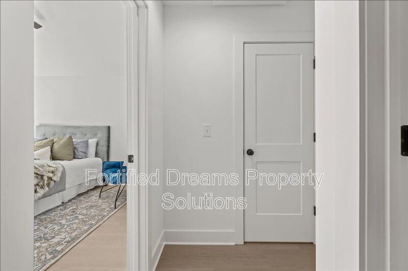 Are you ready to be WOW'ed in Downtown Liberty? THIS IS IT! property image