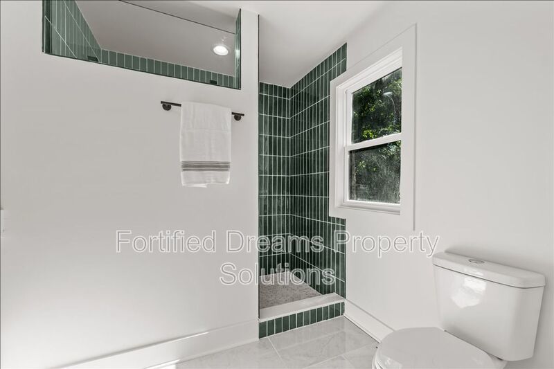 Are you ready to be WOW'ed in Downtown Liberty? THIS IS IT! property image