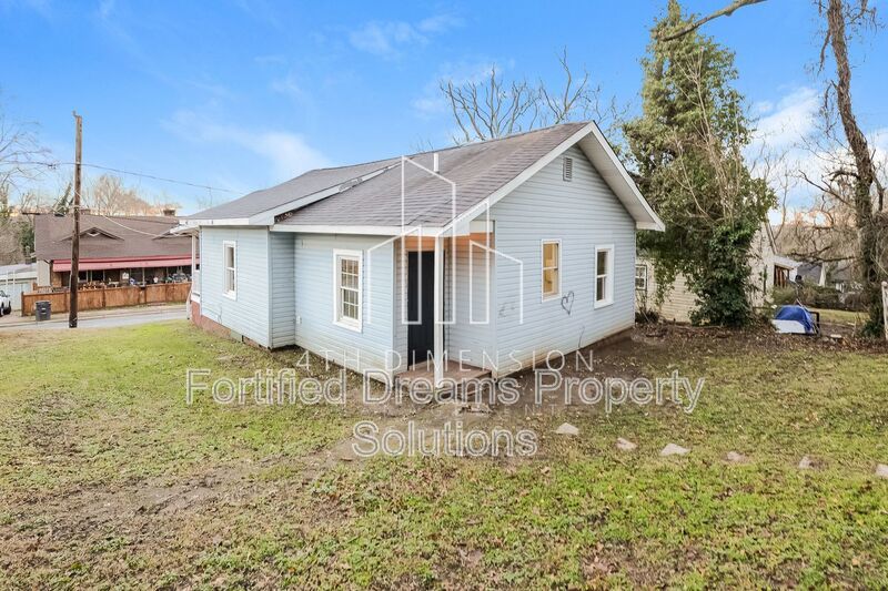 918 Camel Ave Winston Salem, NC property image