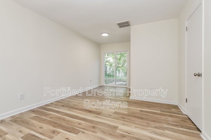 2 bed 1.5 bath townhouse in High Point- Accepting vouchers property image
