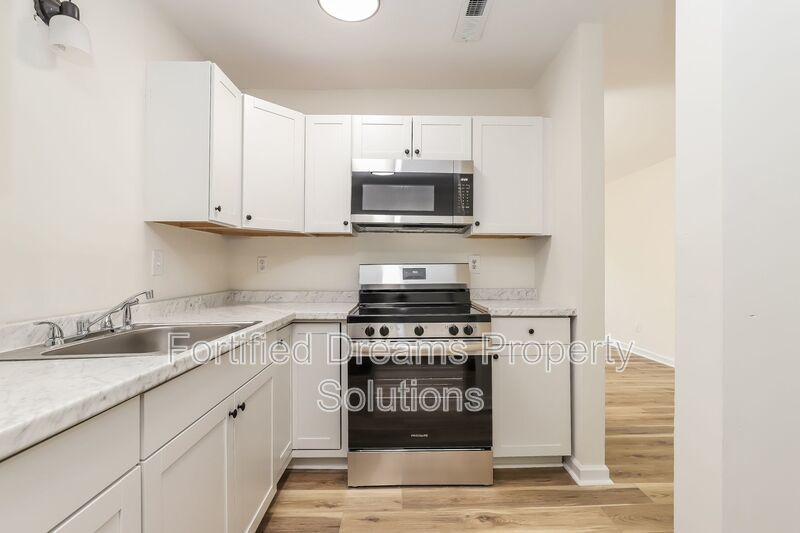2 bed 1.5 bath townhouse in High Point- Accepting vouchers property image