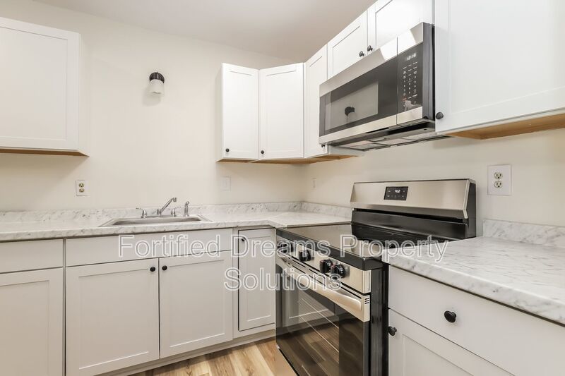 2 bed 1.5 bath townhouse in High Point- Accepting vouchers property image