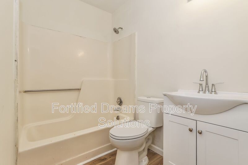 2 bed 1.5 bath townhouse in High Point- Accepting vouchers property image