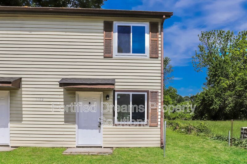 2 bed, 1 and a half bath- townhouse style duplex in High Point- Accepting Housing Vouchers property image