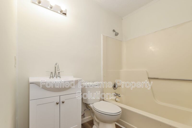 2 bed, 1 and a half bath- townhouse style duplex in High Point- Accepting Housing Vouchers property image