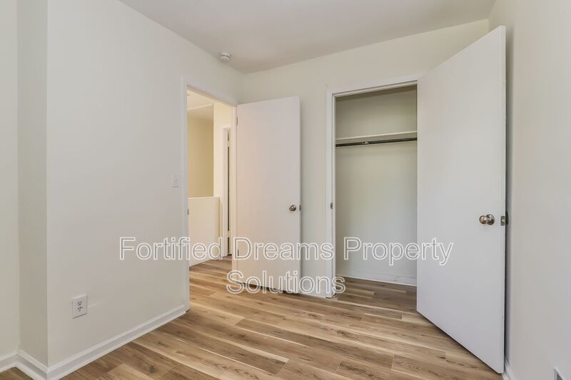 2 bed, 1 and a half bath- townhouse style duplex in High Point- Accepting Housing Vouchers property image